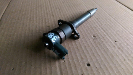 Injector pentru Volvo XC90 I, motorizare 2.4 diesel, cod 0986435120   ,   31303259 [2]