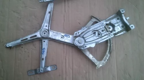 Macara geam - Macara geam Fata Dreapta pentru Opel Astra H, cod A330013100418
