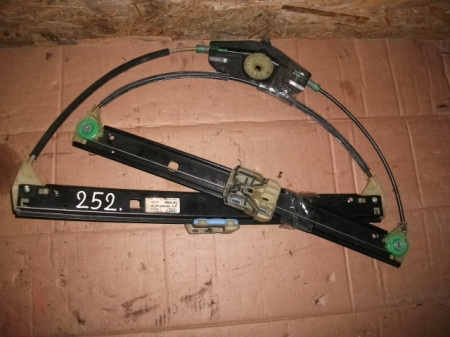 Macara geam - Macara geam fata stanga pentru Audi a4b8 , cod 8K0837461A