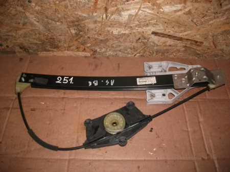 Macara geam - Macara geam spate dreapta pentru Audi a4b8 , cod 8K0839462A