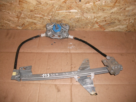 Electrica si electronica auto - Macara geam spate dreapta pentru Peugeot 307 , cod 115280