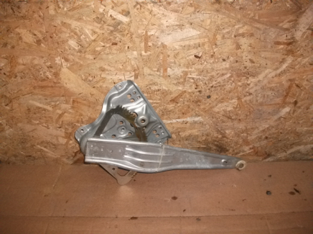 Macara geam spate dreapta pentru Toyota AVENSIS T250, break [1]