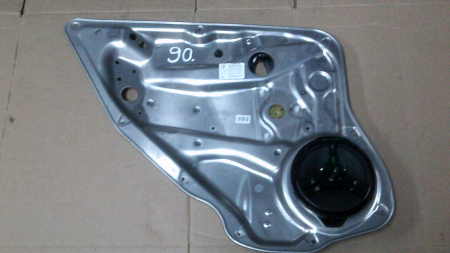 Macara geam - Macara geam spate stanga pentru Mercedes C-Class W204, cod A2047330708