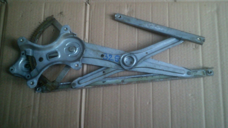 Motoras - Macara electrica geam usa spate stanga Toyota Corolla Verso AR10 , an 2005-2010