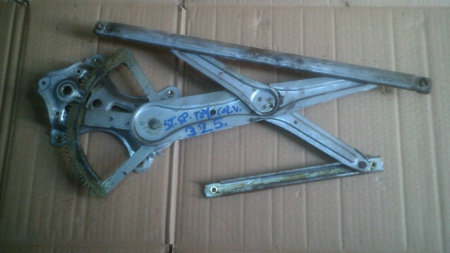 Macara electrica geam usa spate stanga Toyota Corolla Verso AR10 , an 2005-2010 [1]