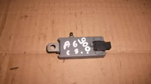 Module si calculatoare - Amplificator antena Audi A6 C5, 4B5035225G   an 1997-2004