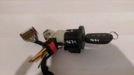 Module si calculatoare - Contact auto cu cheie  pentru Renault Trafic 3, cod 487009186R