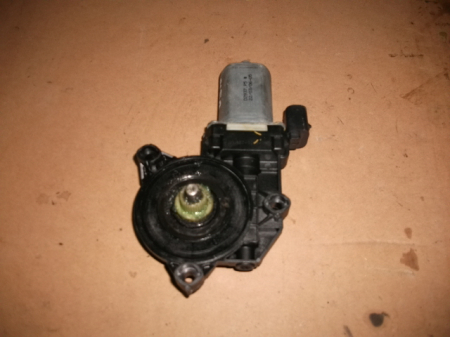 Motoras macara fata dreapta pentru Alfa Romeo 159 , cod D2935P8 , RA2266 [1]