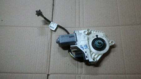 Electrica si electronica auto - Motoras macara fata dreapta pentru audi A6 C6, cod 4F0959802D