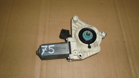Motoras - Motoras macara fata stanga pentru Mercedes B-Class W245, cod A1698201742