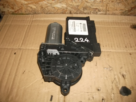 Motoras - Motoras macara fata stanga pentru Volkswagen Phaeton , cod 3D1959701E