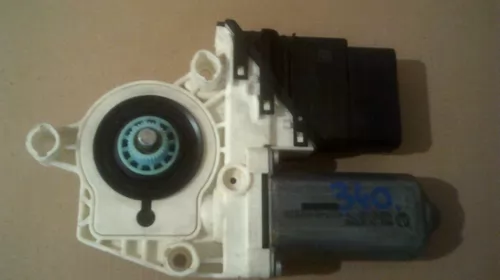 Motoras macara Spate Dreapta pentru Volkswagen Passat B6, cod 1K0959704P [1]