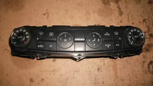 Alte piese de climatizare - Panou comanda AC pentru Mercedes E-class W211, cod 2118301090