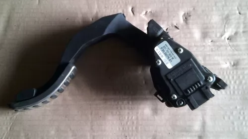 Pedala pentru Volkswagen Phaeton , motorizare 3.0 diesel, cod 3D1721503M [1]