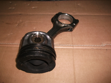 Piston cu biela pentru Lexus IS220 XE20, motorizare 2.2 diesel, cod 86L78 [1]