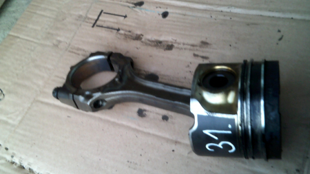 Piese motor - Piston cu biela pentru Toyota Auris E150, motorizare 2.0 diesel