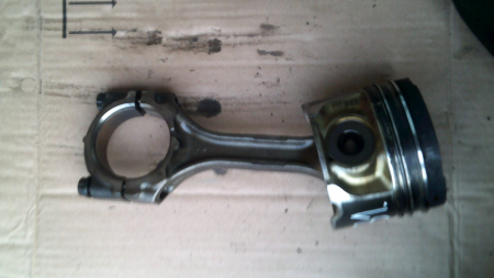 Piston cu biela pentru Toyota Auris E150, motorizare 2.0 diesel [1]