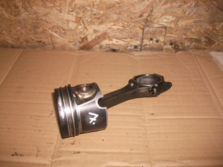 Piese motor - Piston cu biela pentru Volkswagen Sharan 7M, motorizare 1.9 diesel, cod 038G
