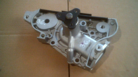 Motoare si anexe - Pompa apa Mazda MX-3, 323, an 1998-2005 , cod VKPC94617 PIESA NOUA , NEFOLOSITA !!!!