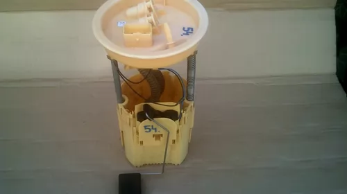 Pompa de alimentare pentru Ford Mondeo 4, motorizare 2.0 Diesel, cod 6G91-9275-AD [1]