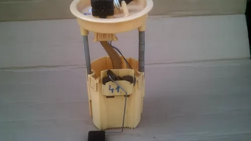 Pompa de alimentare pentru Ford S-MAX I, motorizare 2.0 Diesel, cod 6G91-9275-AE [2]