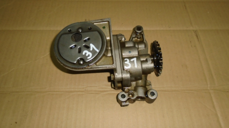 Piese motor - Pompa de ulei pentru Peugeot 206 , motorizare 1.1 benzina, cod 9648465280