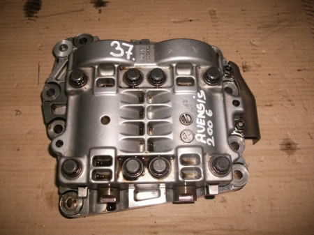 Piese motor - Pompa de ulei pentru Toyota AVENSIS T250, motorizare 2.2 diesel