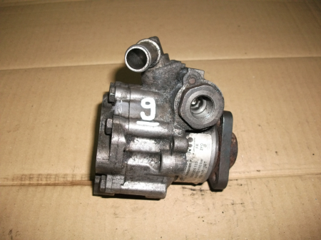 Pompa servodirectie - Pompa servodirectie pentru Audi A6 C5, motorizare 1.9 diesel, cod 4B0145155T