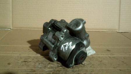 Pompa servodirectie - Pompa servodirectie pentru BMW Seria 3 E46, motorizare 2.0 diesel, cod 6757465