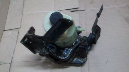 Pompa servodirectie pentru Ford Kuga 1, motorizare 2.0 diesel, cod 4M513K514CA [2]