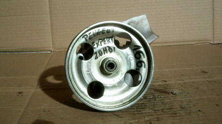Pompa servodirectie - Pompa servodirectie pentru Peugeot Expert 1, motorizare 2.0 diesel, cod 9640906480