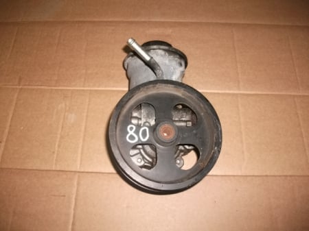 Pompa servodirectie - Pompa servodirectie pentru Toyota Avensis T250, motorizare 2.2 diesel