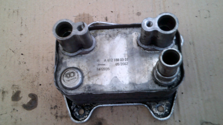 Racitor ulei pentru Mercedes C-Class W203, motorizare 2.2 diesel, cod A6121880301 [1]