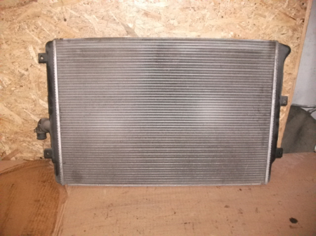 Radiator RACIRE MOTOR pentru Volkswagen passat B6, motorizare 2.0 DIESEL, cod 3C0121253Q [1]