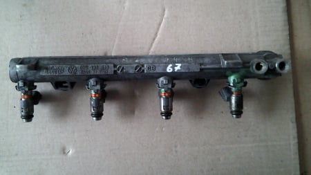 Motoare si anexe - Rampa injectie + 4 INJECTOARE pentru Audi A2 , an de fabricatie 2001-2005, motorizare 1.4 benzina, cod 036133319AA , 036031G