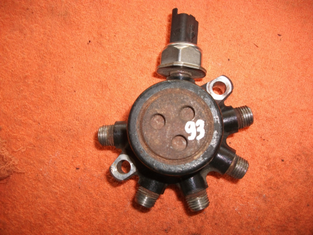 Injectie - Rampa injectoare cu senzor Ford Focus 2, motor  1.8 tdci, 4M5Q9D280DB, 5WS40039, an 2004-2011