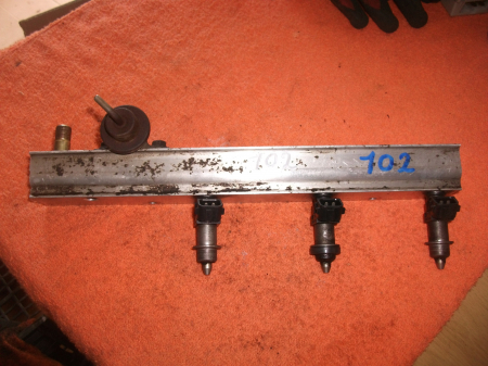 Injectie - Rampa injectoare cu 3 injectoare  Honda HR-V, 1.6 benzina, an 1999-2006