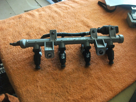 Rampa injectie pentru Hyundai Getz , motorizare 1.1 benzina, cod 39610-02910 [1]