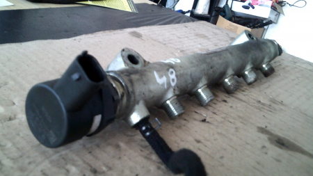Motoare si anexe - Rampa injectie pentru Hyundai Santa Fe 2, motorizare 2.2 diesel, cod 31400-27400