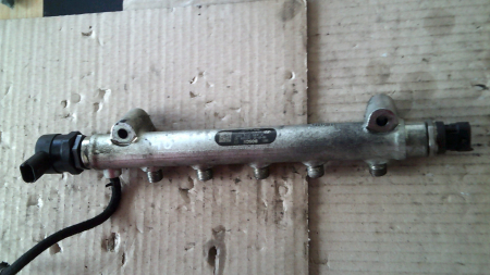 Rampa injectie pentru Hyundai Santa Fe 2, motorizare 2.2 diesel, cod 31400-27400 [1]