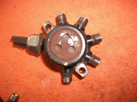 Rampa injectoare Renault Clio 3, 1.5 dci, 8200379933, 9307Z511A, an 2005-2012 [1]