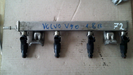Motoare si anexe - Rampa injectie pentru Volvo V50 , motorizare 1.8 benzina, cod 4M5G-9D280-DA