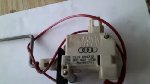 Senzor pentru Audi A4B7 , cod 8E0862153A [1]