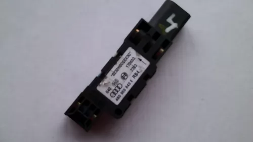 Senzori - Senzor pentru Audi A6C5 , cod 4B0959643E