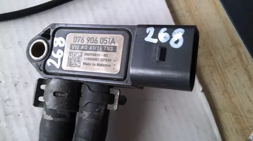 Senzori - Senzor pentru Audi A6C6 , cod 076906051A