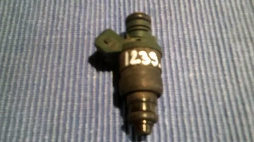 Senzori - Senzor pentru Volkswagen Golf 4, cod 037906031AA