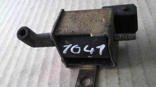 Senzori - Senzor pentru Volkswagen Passat B5, cod 028906283F