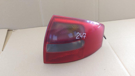 Stop dreapta Audi A6 C5, caroserie sedan (berlină), cod 4B5945096, an 1997-2004 [1]