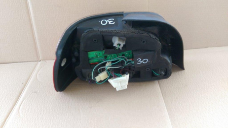 Stop dreapta BMW Seria 5 E39, facelift, semnalizare alba, an 2001 - 2004 [2]