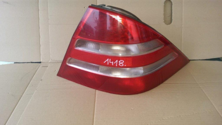 Faruri si stopuri - Stop dreapta pentru Mercedes S-Class W220, cod A2208200264